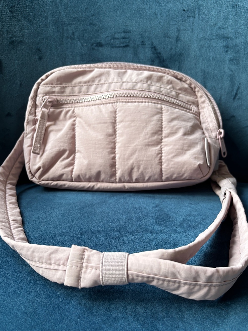 BagSmart Quilted Crossbody Bag/Fanny Pack in Dusty Rose